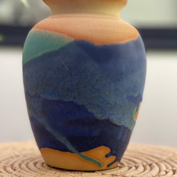 🌵Vintage Pottery Vase- signed🌵 - Picture 5 of 8